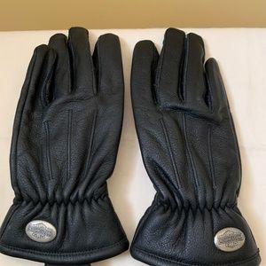Woman’s Harley Davidson leather gloves